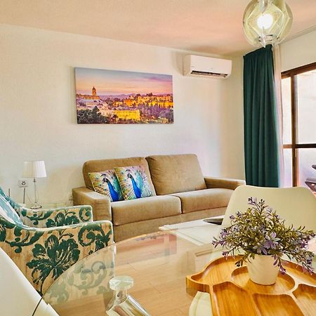 Pueblo Evita Premium Suites Benalmádena Exterior foto